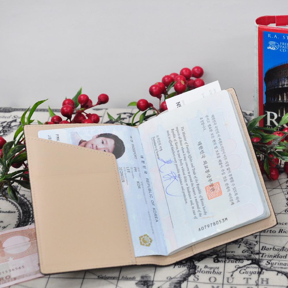 Korea Ottchil Gilded Hangi Passport Wallets