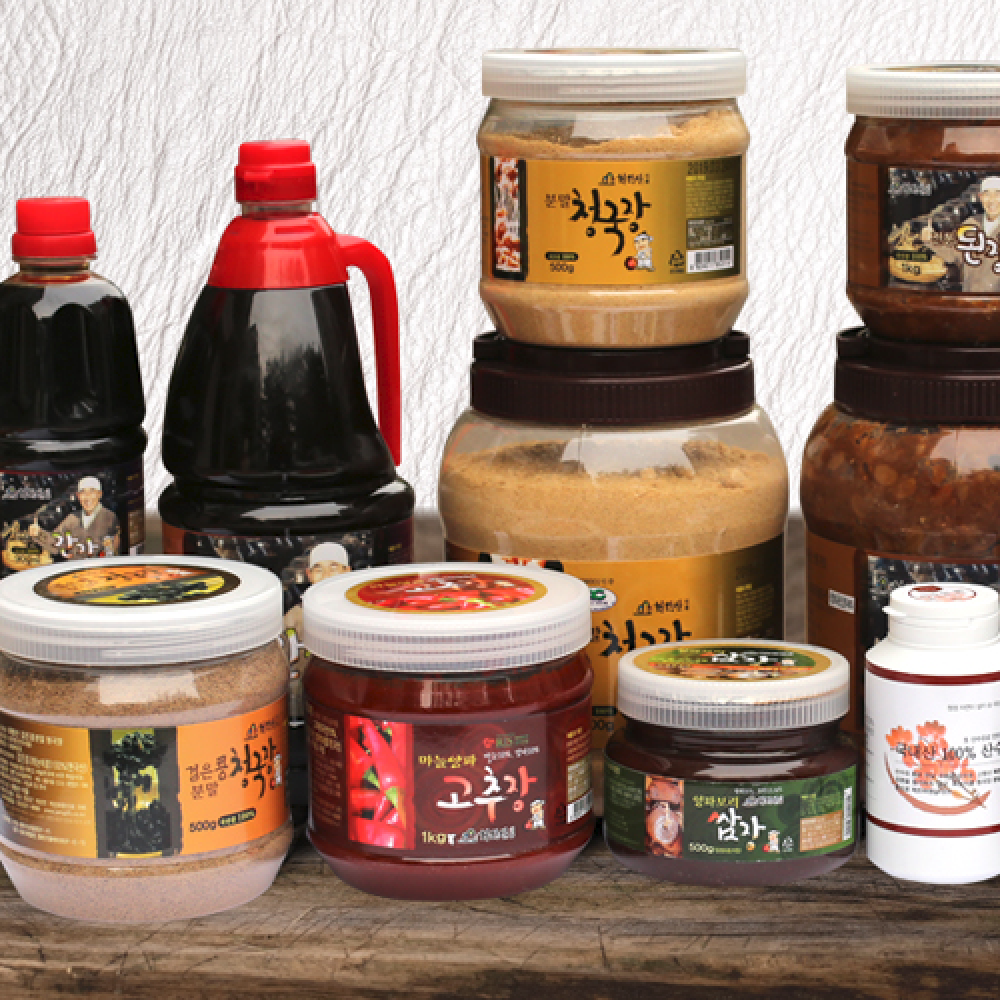 red pepper paste with garlics and onions